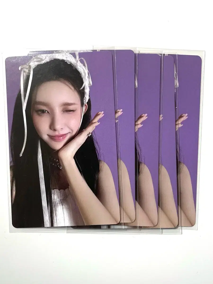 QWER 마젠타 교복 포카 MANITO Secret ver. | 브랜드 중고거래 플랫폼